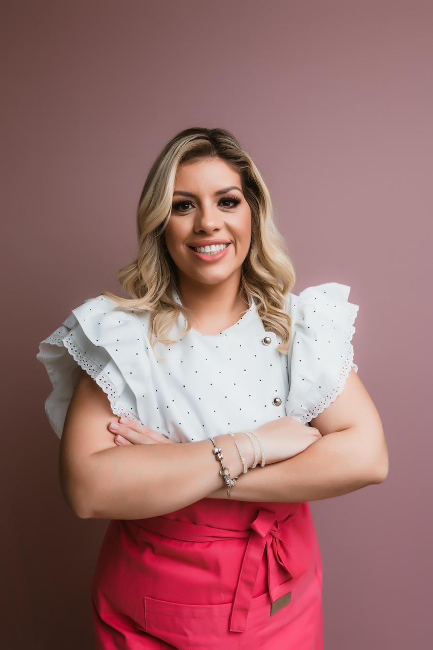 Laís Sena, confeiteira e criadora do método Cone Ice
